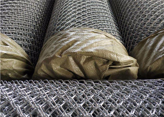 Hot Dip Galvanized Chain Link Fence Diamond Mesh Wire Fence Untuk Pertanian