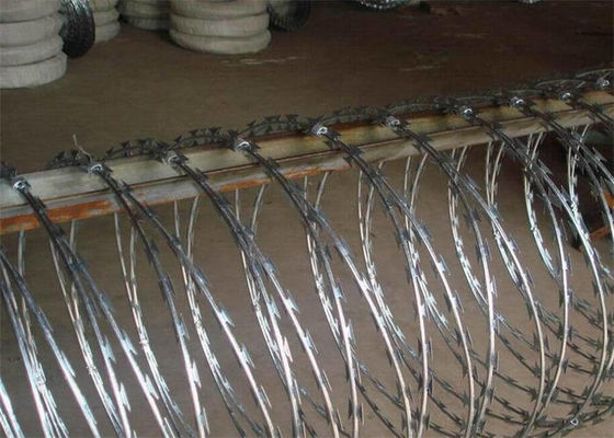 Hot Dip Galvanized Concertina Barbed Wire Coil BTO30 Barbed Wire Coil