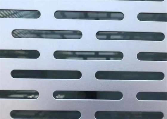 Lembar logam berlubang galvanis dengan lubang untuk filter / ventilasi